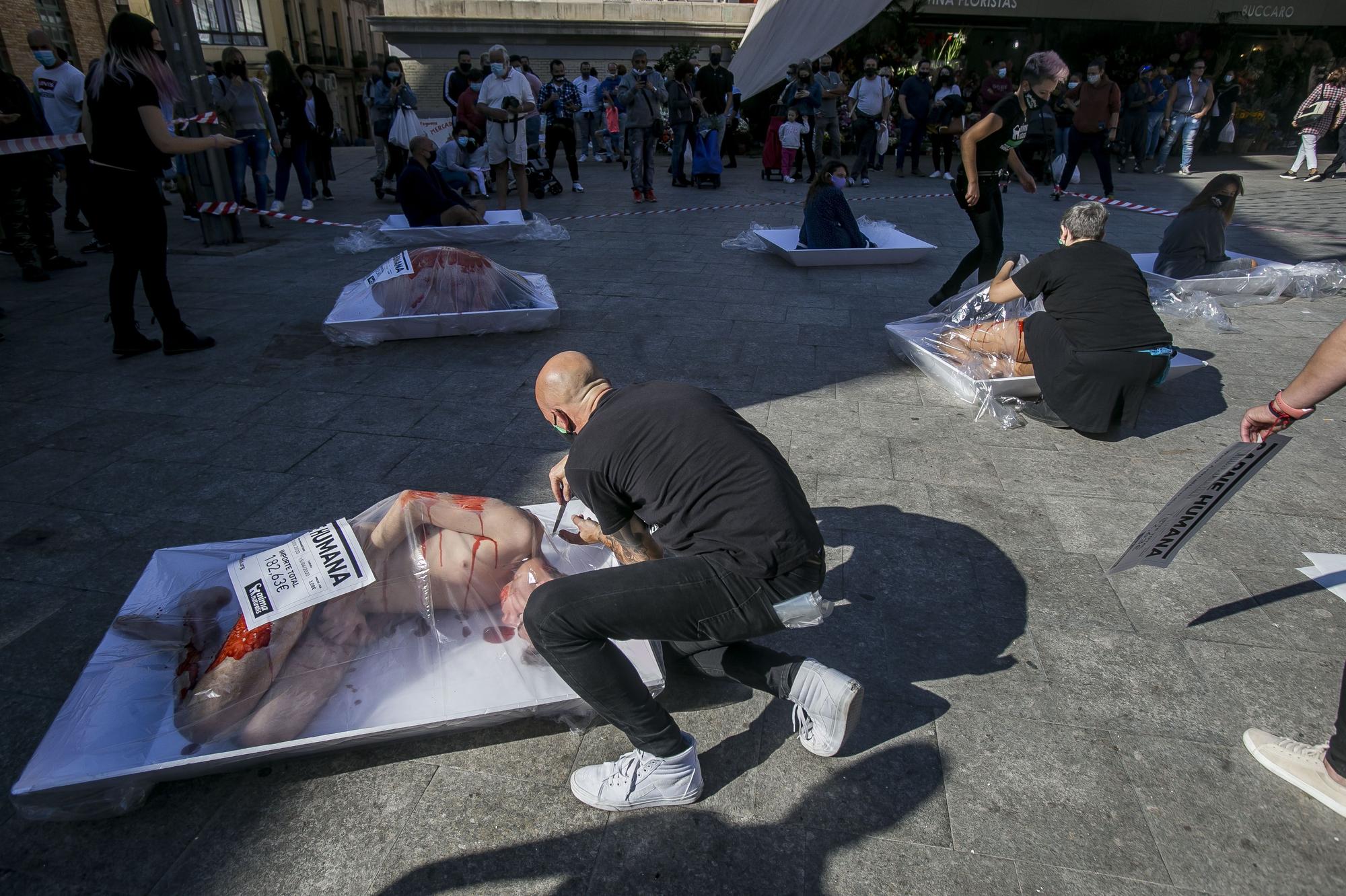 Protesta por el consumo de carne animal en Alicante