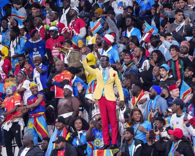 El Congo hace realidad el sueño y llevará a Lumumba, el aficionado "estatua", al Mundial