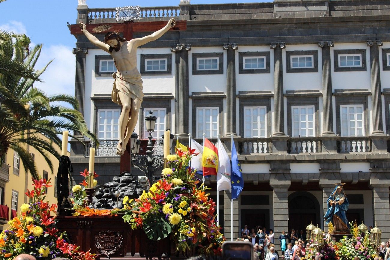 La procesión de 'Las Mantillas' en Las Palmas de Gran Canaria, en imágenes