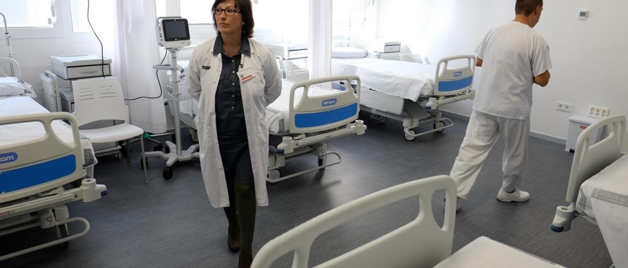 La gerente del Departamento de Salud de Elda, Vicenta Tortosa, en el Hospital General Universitario de Elda