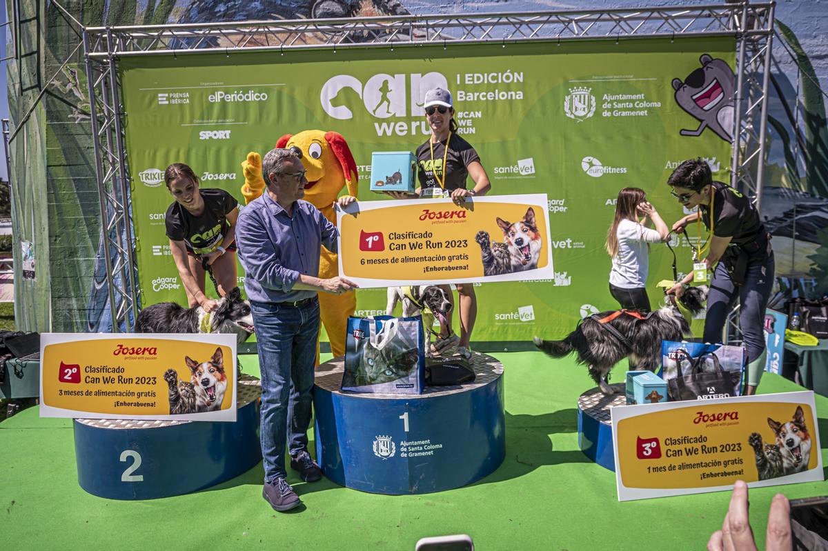 CAN WE RUN BARCELONA. La carrera organizada por Prensa Ibérica y El Periódico de Catalunya con la colaboración de Sport ,  donde las personas y sus mascotas perrunas corren en familia