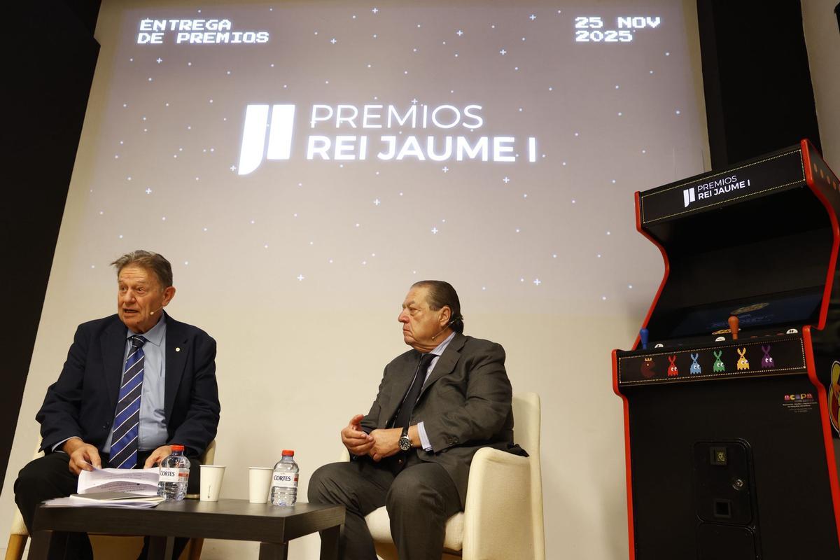 Javier Quesada y Vicente Boluda en la rueda de prensa de presentación