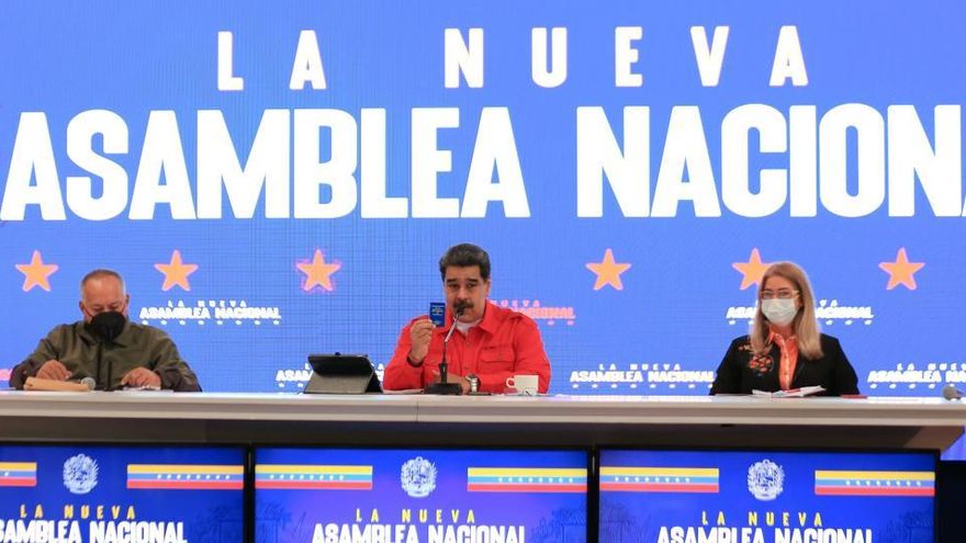 Nicolás Maduro, Diosdado Cabello y Cilia Flores, en un acto de gobierno.