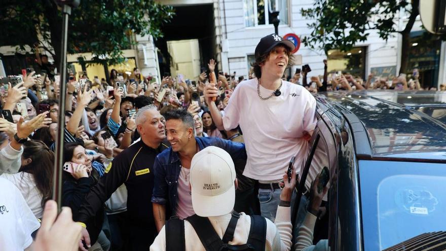 El Rubius revoluciona Gijón en la tienda de uno de los patrocinadores del Sporting