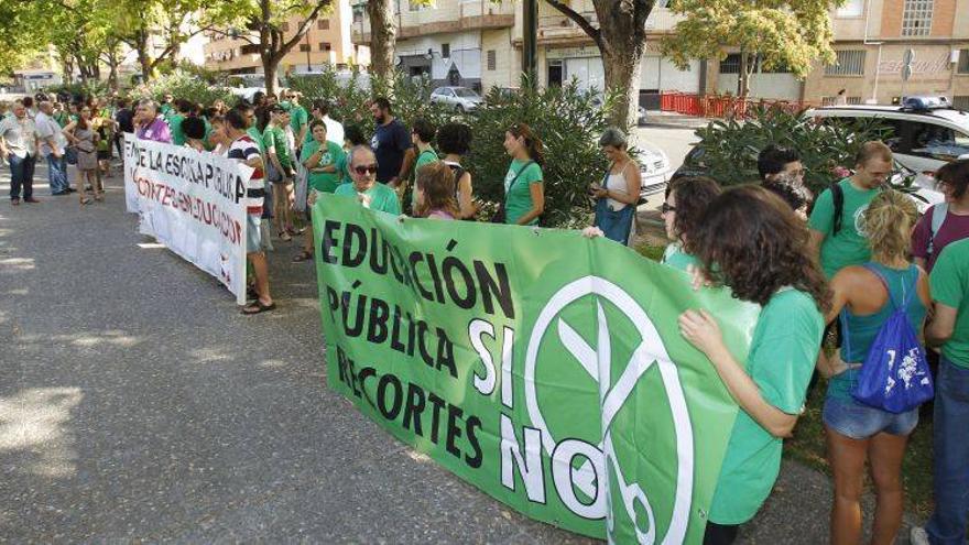 Marea Verde y sindicatos se manifiestan por los recortes