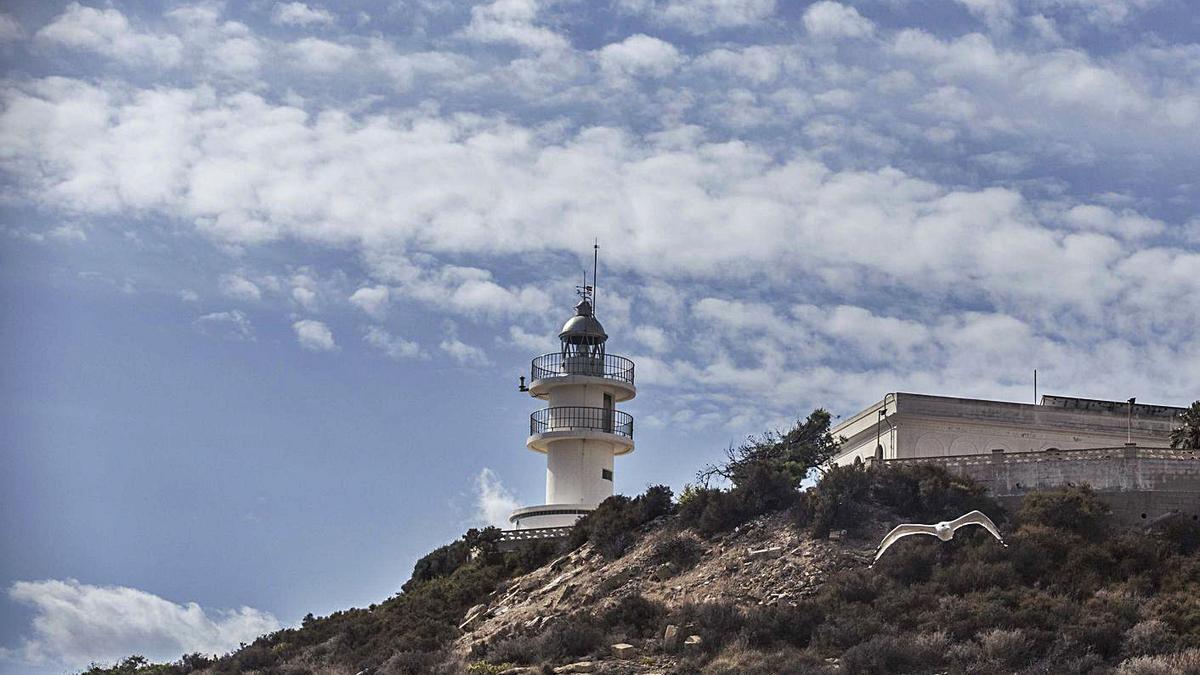 El faro del Cabo de la Huerta.