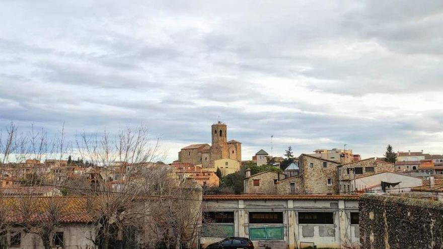 Vista panoràmica del municipi de Lladó.