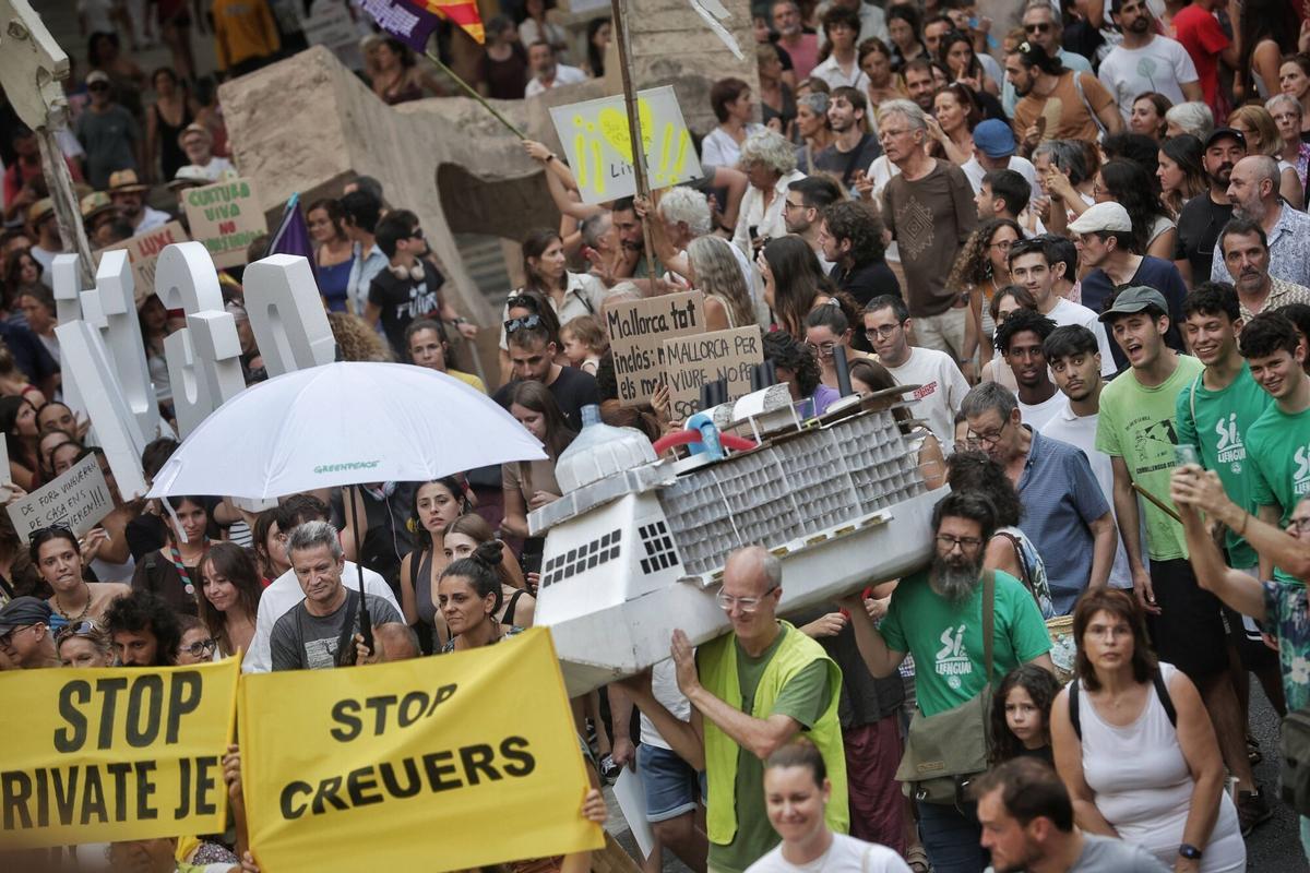 Manifestación 26J Menys Turisme, Més Vida