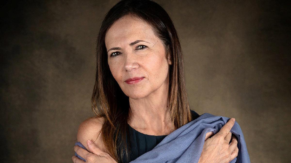 Selena Millares, invitada en el Club Faro