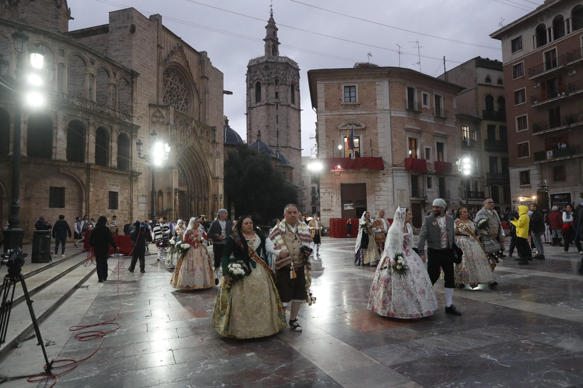 Búscate en el segundo día de ofrenda por la calle de la Paz (entre las 19:00 a las 20:00 horas)