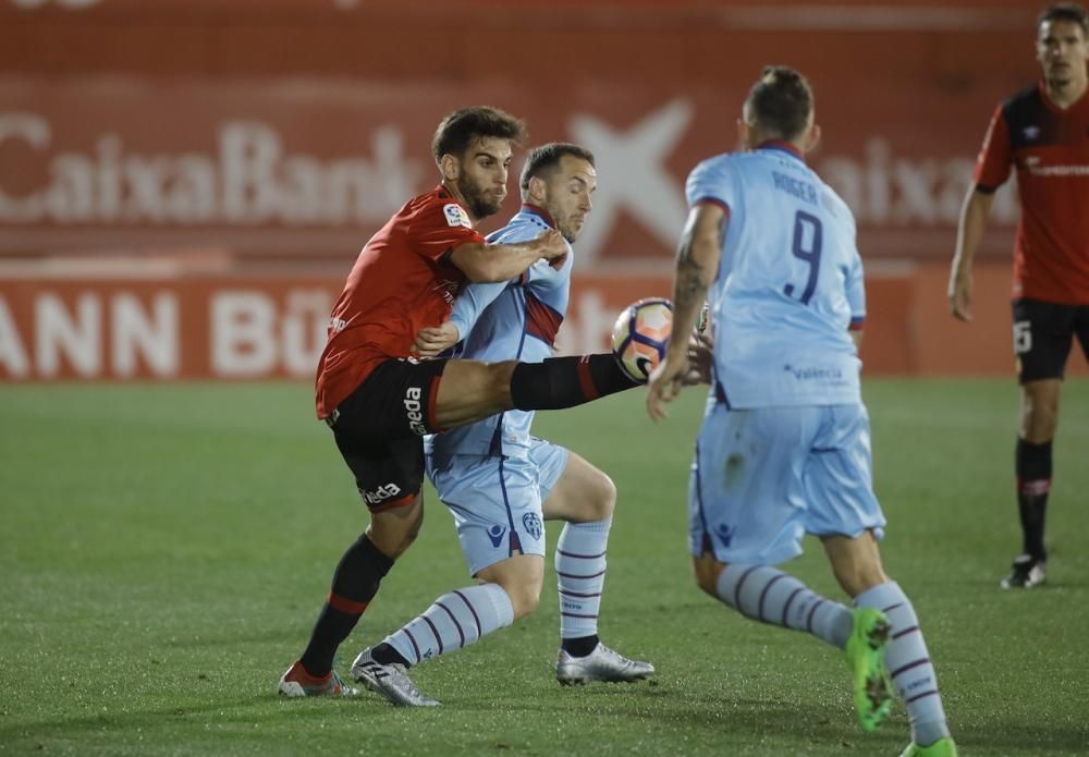 Der Zweitligist Real Mallorca hat am Samstagabend (25.3.) 1:1 gegen Tabellenführer Levante gespielt.