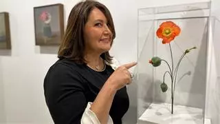 Las flores de azúcar de Patricia Schmidt entran en una galería de arte