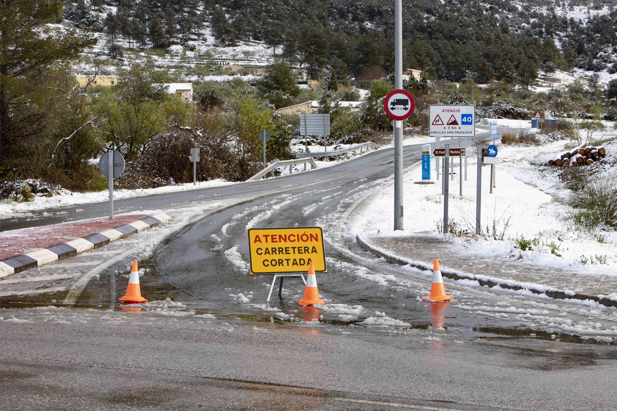 Espectacular nevada en la víspera de Sant Josep en Bocairent