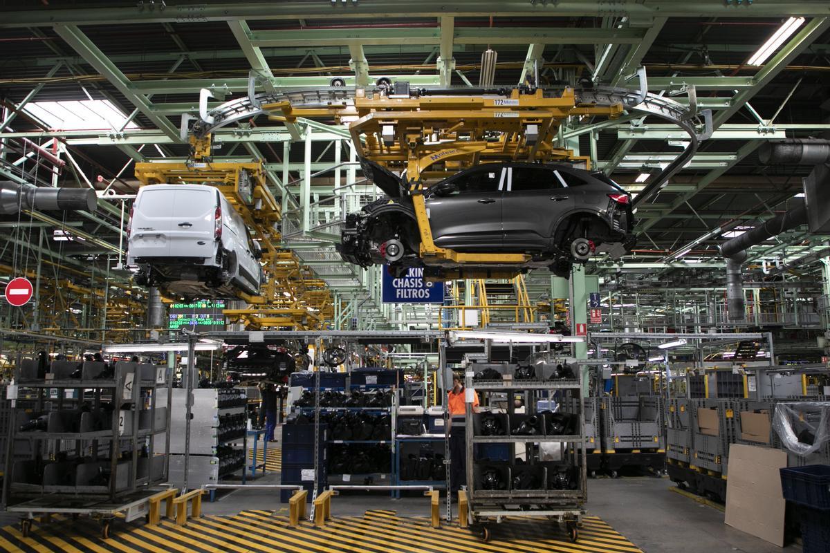 Fabricación de vehículos en Ford Almussafes.