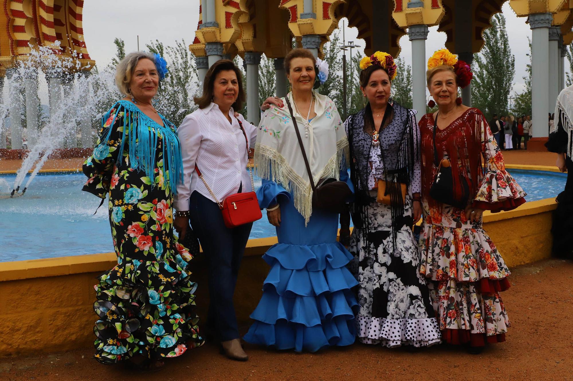 Amigos y familiares en El Arenal el martes de Feria