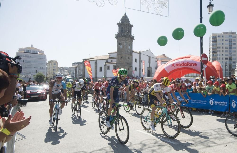 La Vuelta 2016 abarrota Betanzos