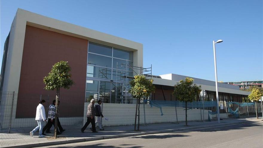 La Diputación ultima los trabajos que permitirán la apertura de la piscina cubierta del Figueroa