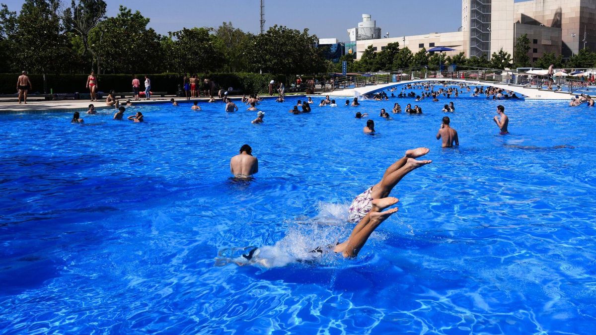 Piscina de Can Dragó, en Barcelona, el pasado 17 de junio.