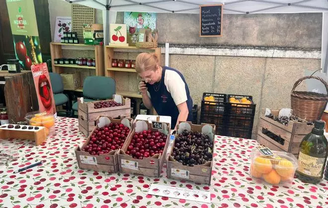 "El temps de les cireres": fiesta y resistencia agrícola en la Vall de Gallinera (imágenes)