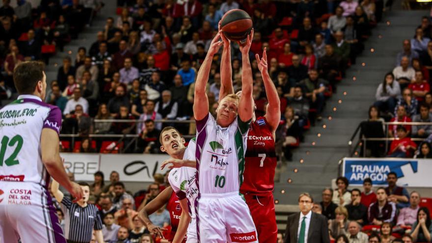 El Unicaja pierde un partido que tenía ganado en Zaragoza