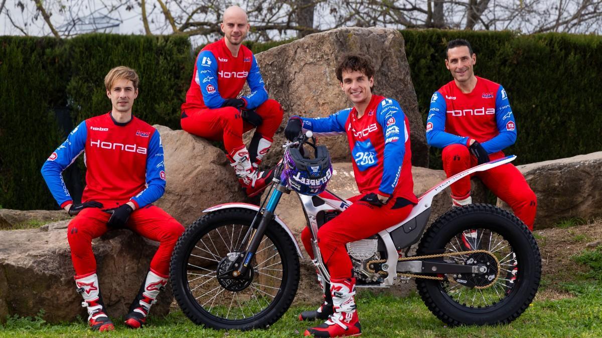 Gelabert, con parte del equipo