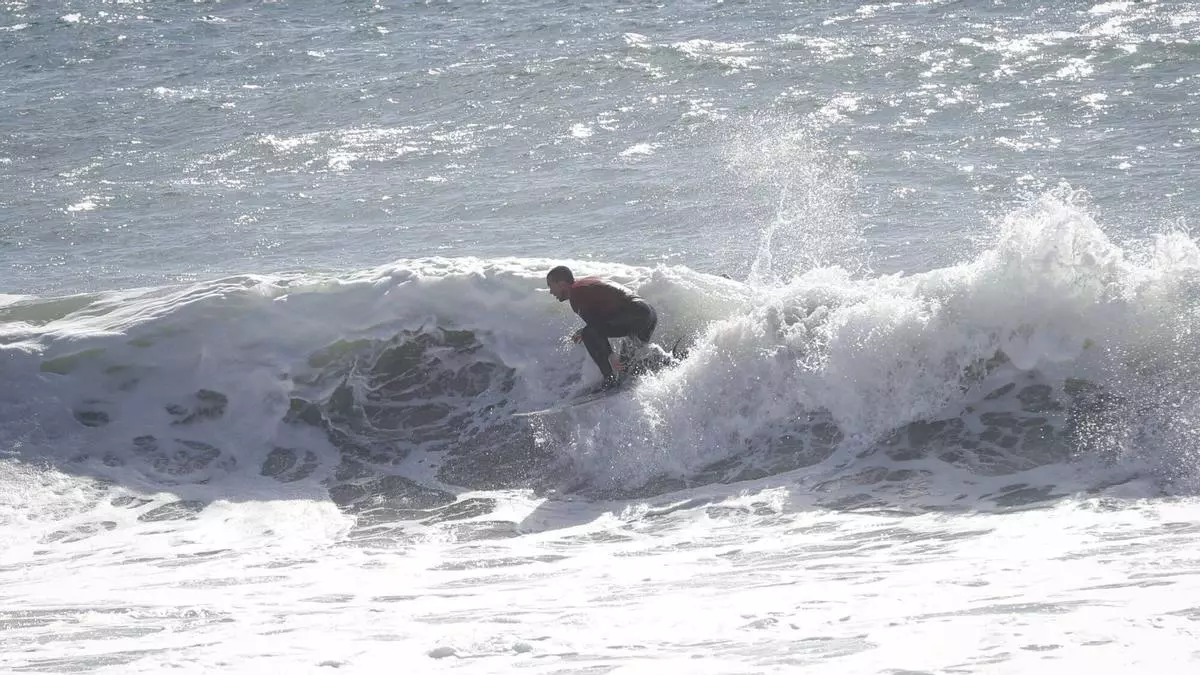Surf en Mallorca: el Calama Surf Contest celebra su cuarta edición entre olas y música