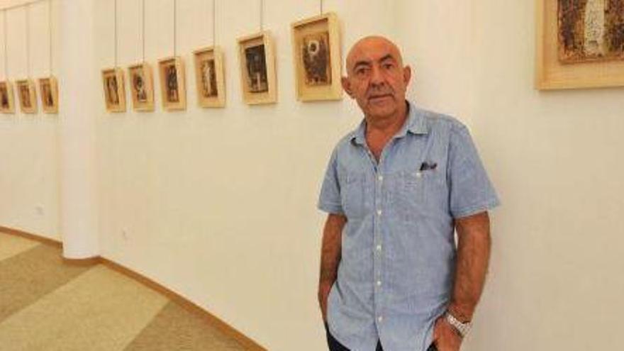 Por primera vez Pedro Pubil crea esculturas de pared, que forman la serie &#039;Pinceladas de tierras&#039; .