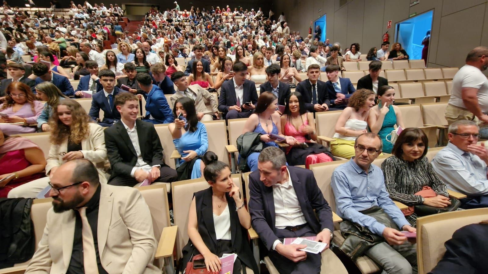 Así fue el acto de graduación de 2º de Bachillerato del IES Castro Alobre (Vilagarcía).