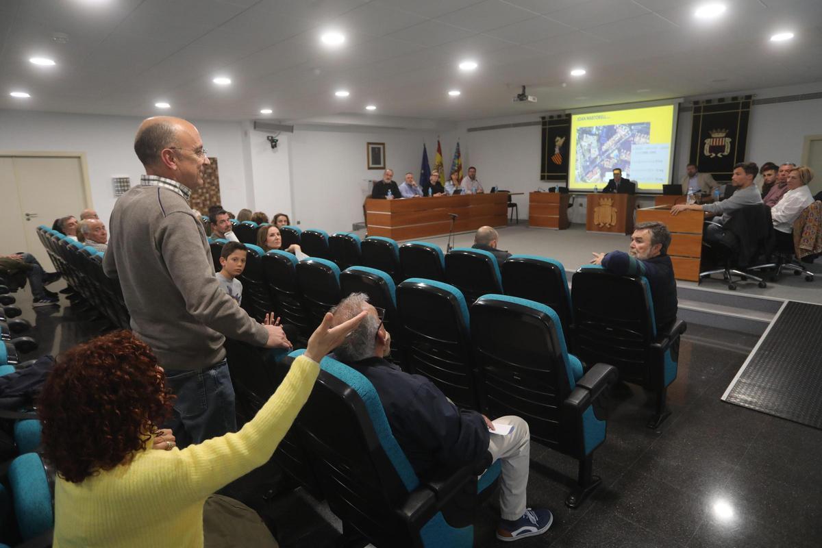 Una intervención en el pleno.