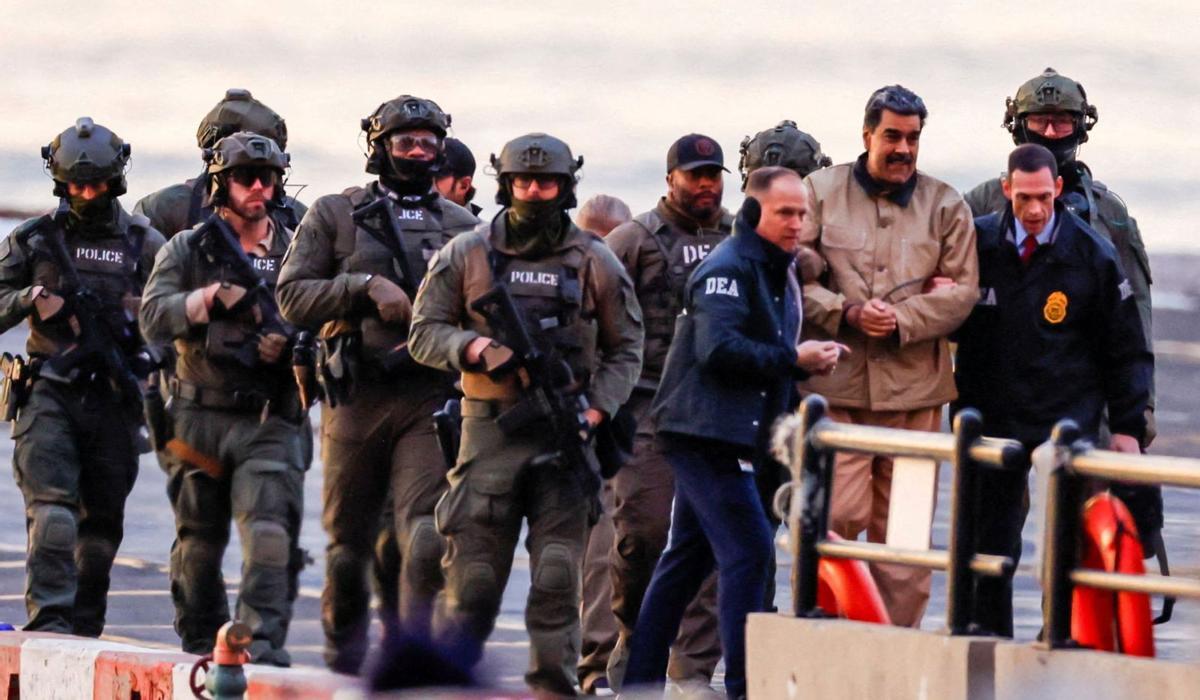 Maduro es declara innocent i es considera "presoner de guerra"