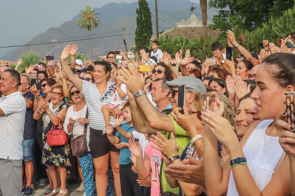 Orihuela despide a la UME entre vítores y aplausos