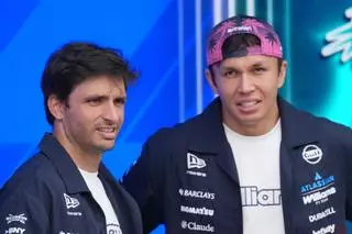 Alex Albon revela el gran punto fuerte de Carlos Sainz: "Tiene un cerebro de ingeniero"