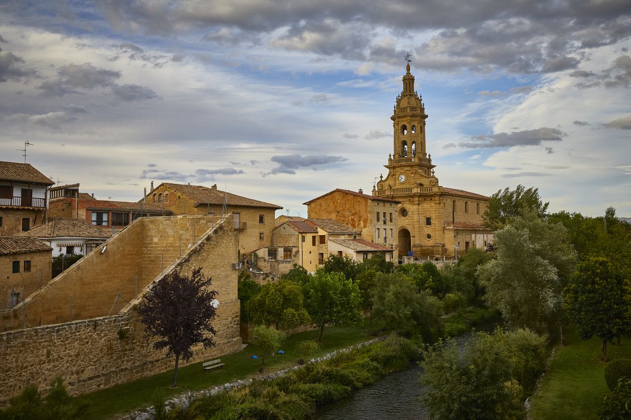 El pueblo de Cuzcurrita del Río Tirón