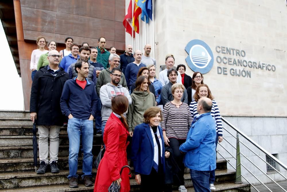 Sylvia Earle visita el Instituto oceanográfico de Gijón