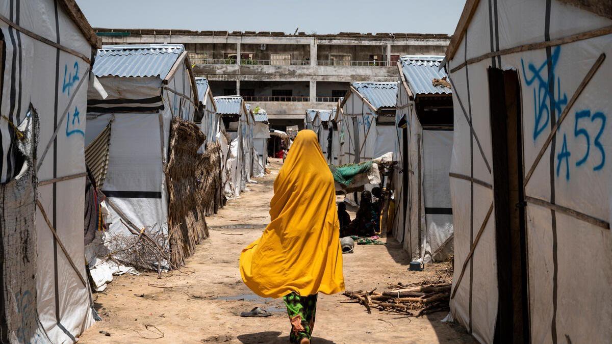 Miriam, de 16 años, vive en un campamento para desplazados internos en Borno, Nigeria.