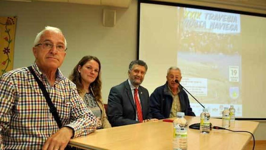 José Santos, Mirta Pérez, Ignacio García Palacios y Juan Rionda, ayer en la presentación.