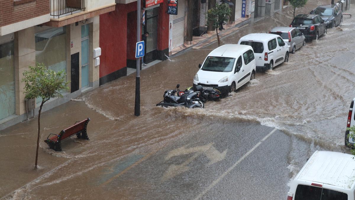 Calle inundada el pasado martes en Águilas