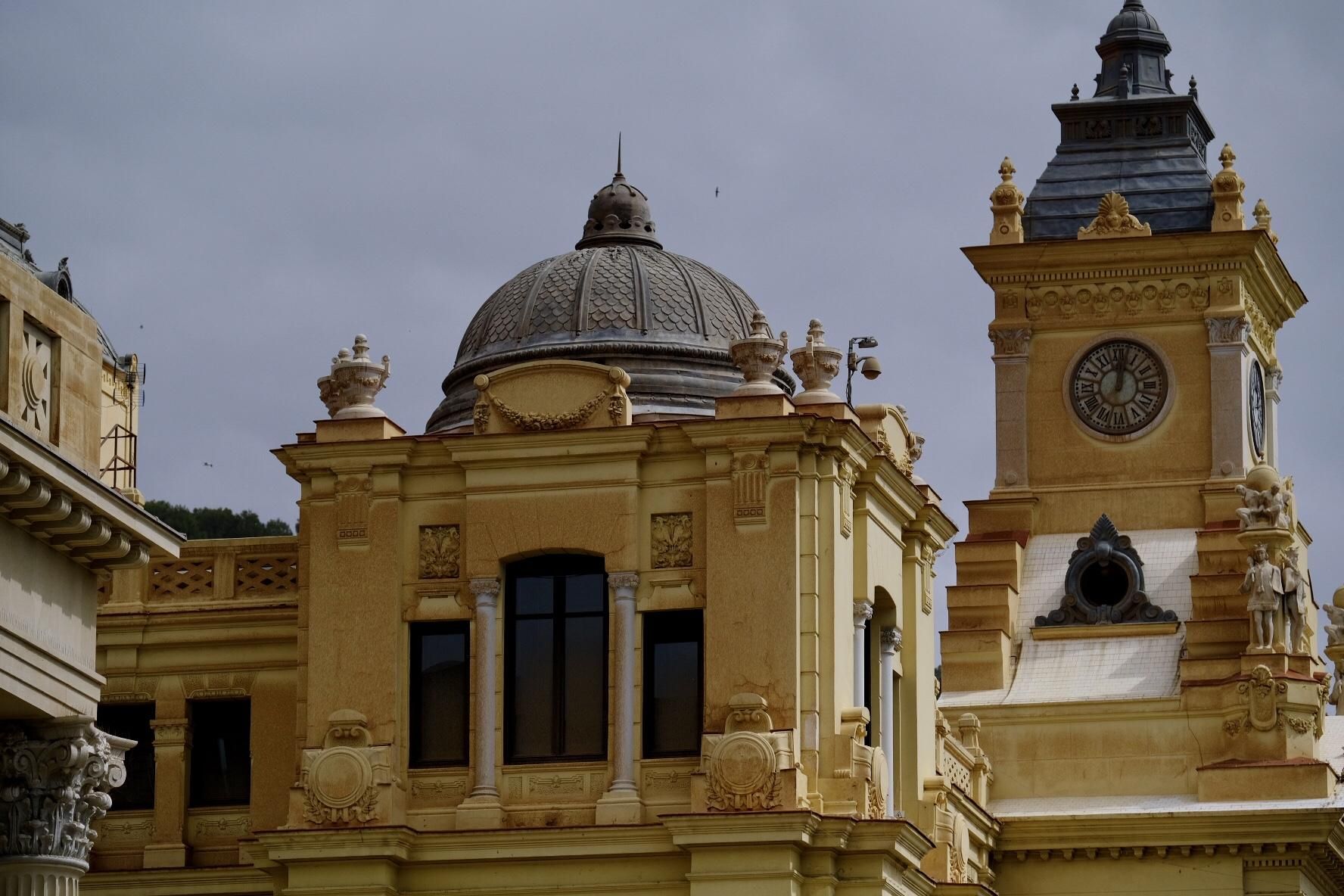 Este sábado, el barro seguía cubriendo calles y edificios de la capital