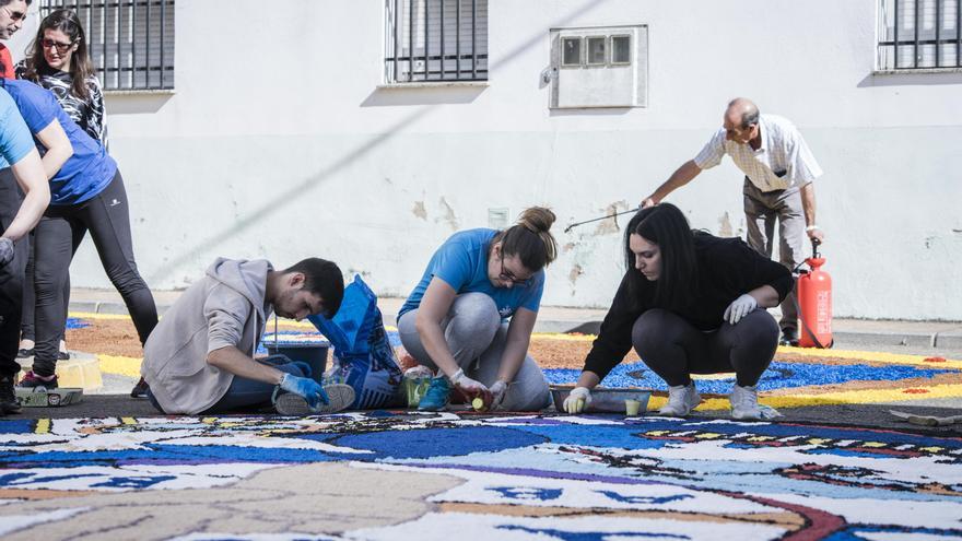 El Corpus Christi volverá a llenar de color las calles de San Vicente de Alcántara tras dos años