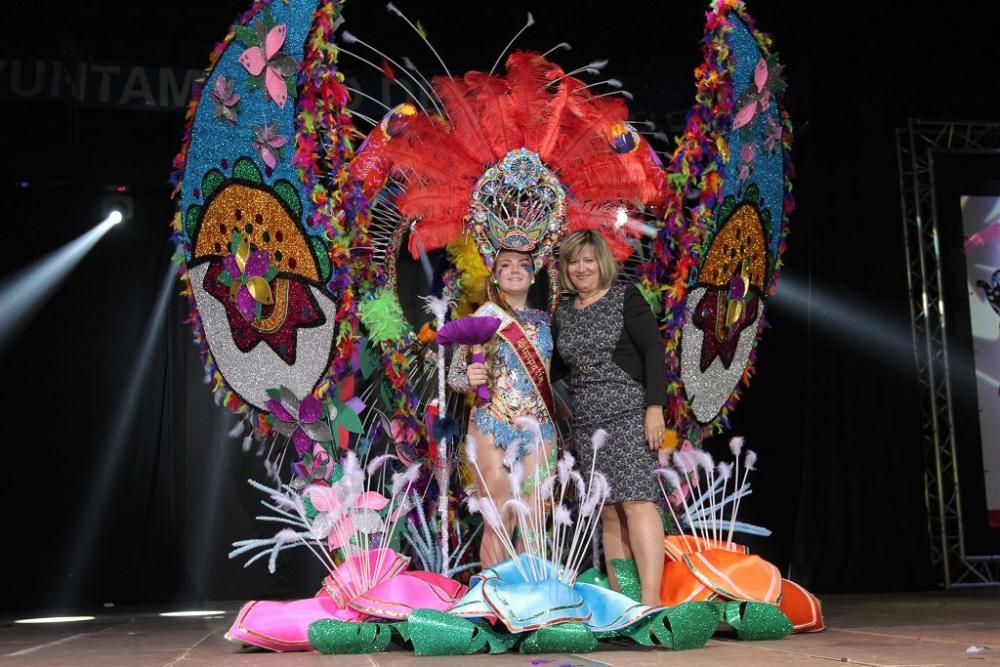 Andrea Guerrero, de la comparsa Los Gnomos, reina infantil del Carnaval de Cartagena 2017