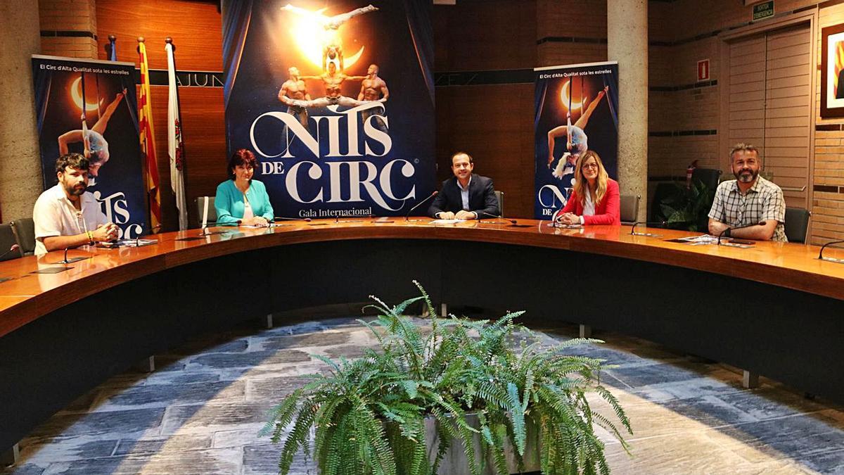 La presentació de les Nits de Circ ahir, a Roses.  | ACN