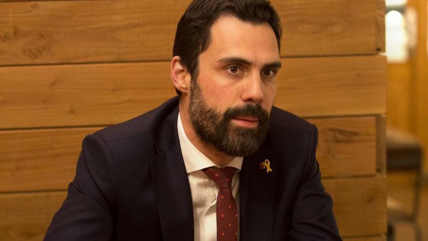 Roger Torrent, durant l&#039;entrevista a Figueres.