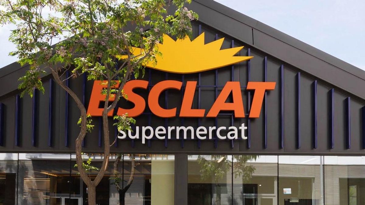 Esclat abre su primer gran supermercado en Barcelona