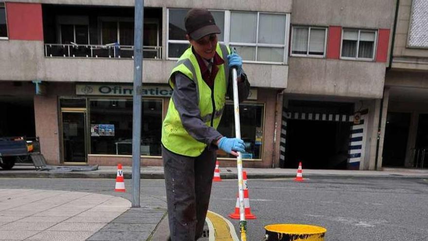 Funcionarios municipales que integraban las brigadas de tarde. // I.A.