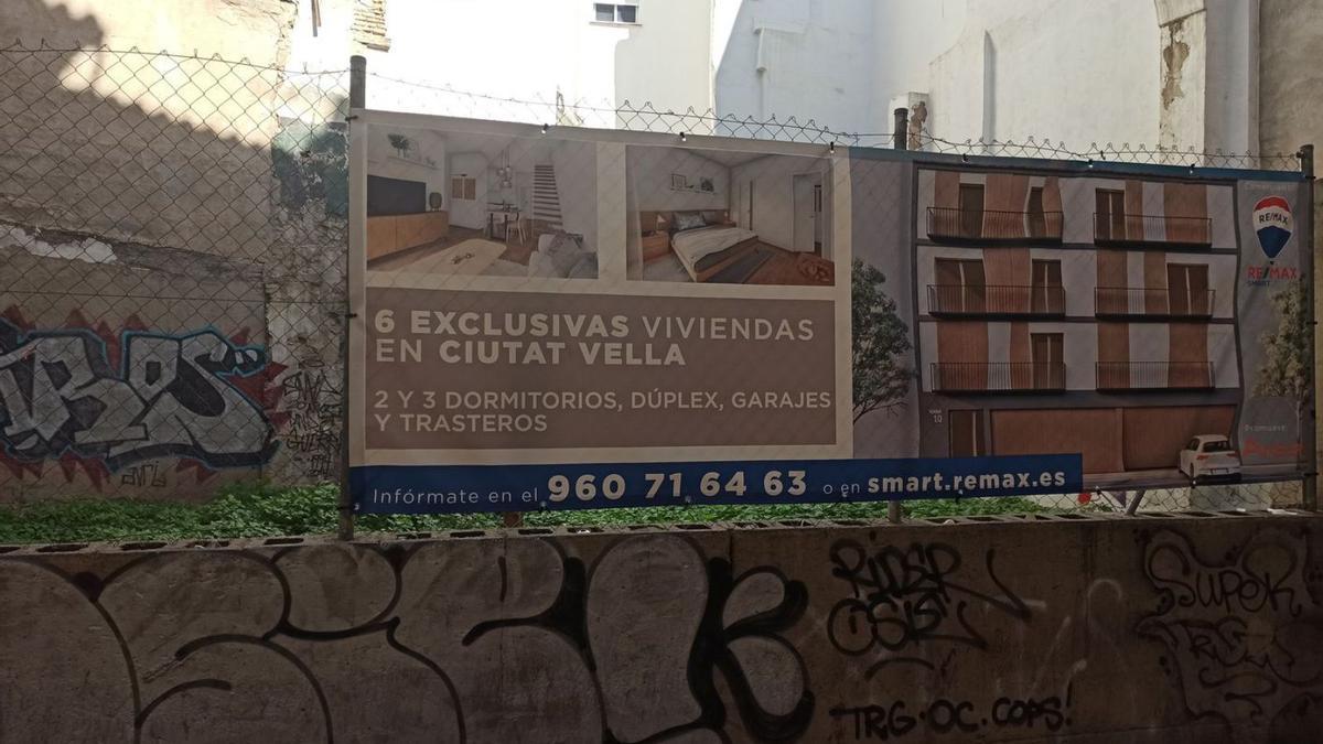 Solar de la calle Viana donde se van a construir seis viviendas. | LEVANTE-EMV
