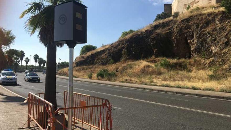 El Ayuntamiento de Badajoz instala un radar  en la ronda de circunvalación Reina Sofía