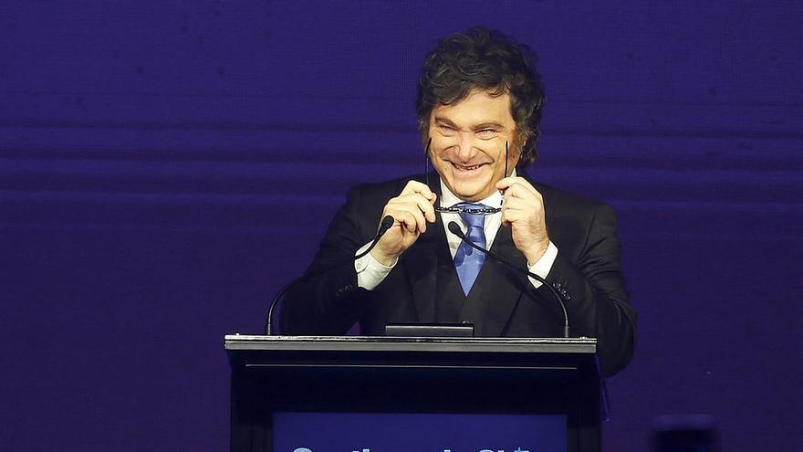 Мили обвинил Санчеса в том, что тот способствует «неконтролируемой иммиграции» и прокладывает путь «иностранным ордам»