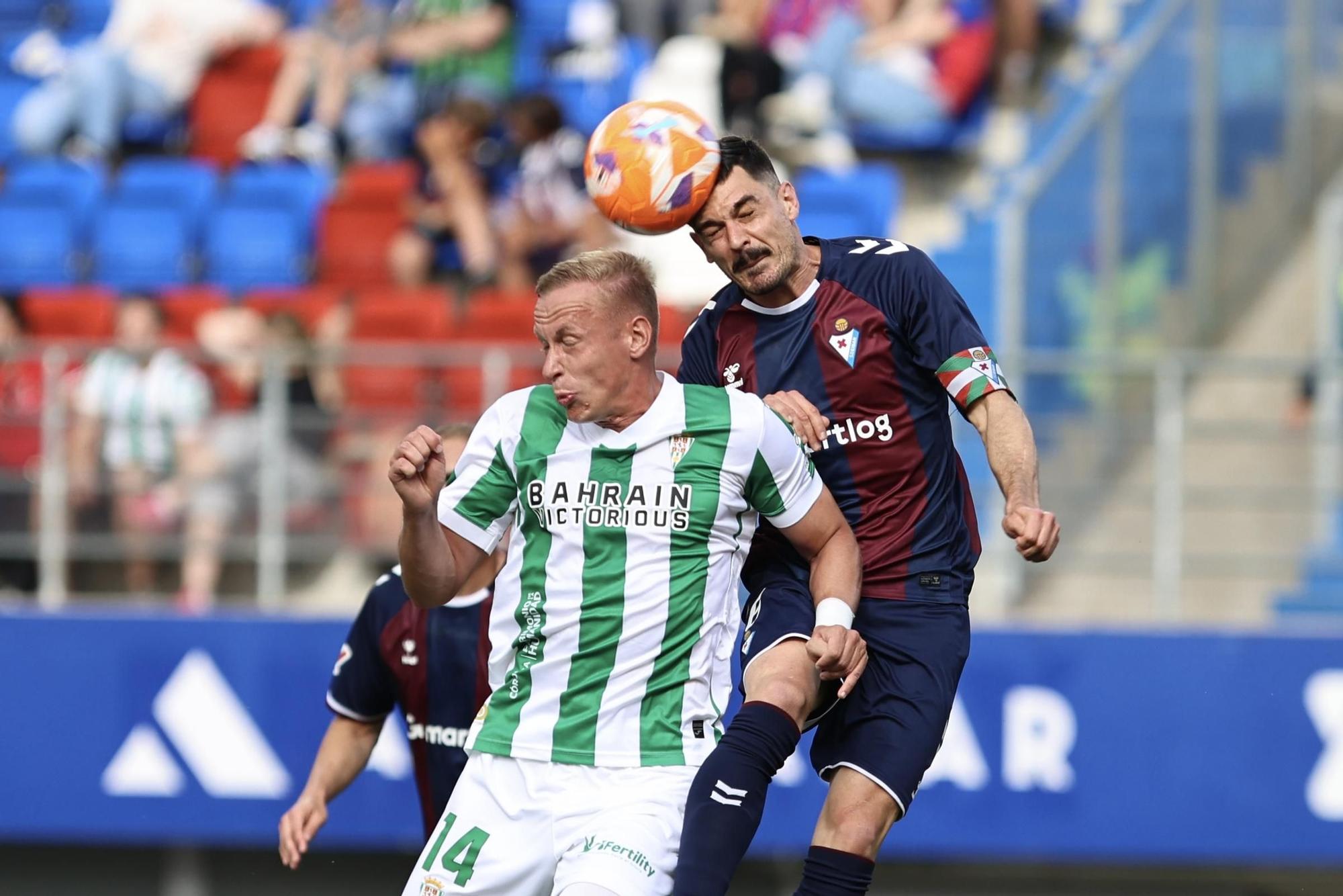 Eibar-Córdoba CF | Las imágenes del partido de LaLiga Hypermotion