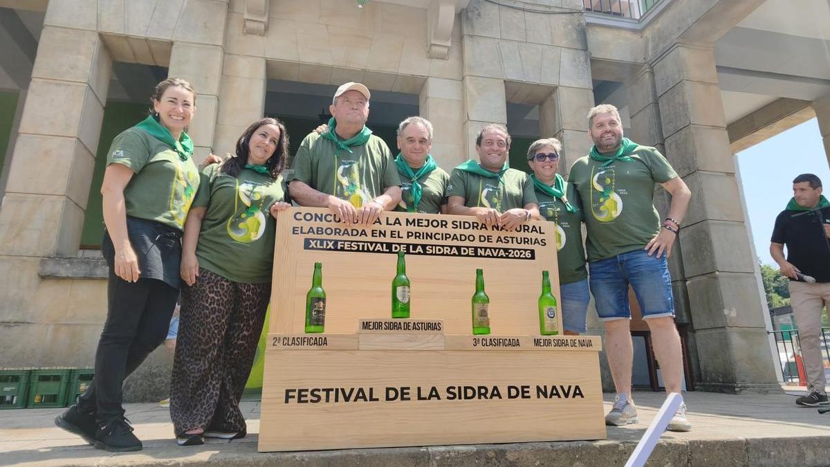 Sidra Contrueces se corona como la mejor sidra de Asturias en el Festival de Nava, abarrotado de público: "Da cuenta del amor que hay por ella"