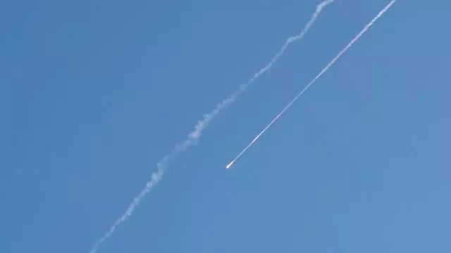 Irán asegura que frustró el intento de rescate del piloto y derribó cuatro aeronaves de EEUU